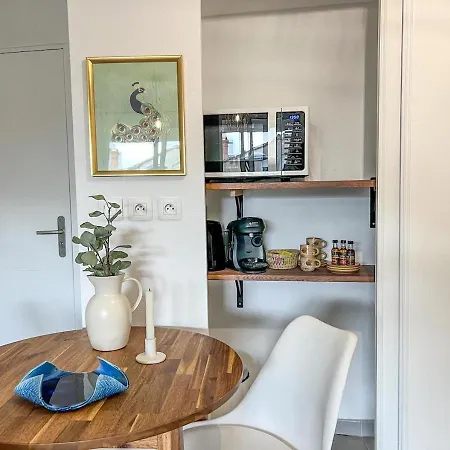 Apartament Confortable T2 Pour 4 Voyageurs, Parking Prive Et Terrasse