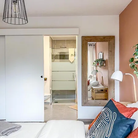 Confortable T2 Pour 4 Voyageurs, Parking Prive Et Terrasse *