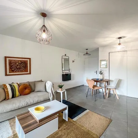 Confortable T2 Pour 4 Voyageurs, Parking Prive Et Terrasse 아파트 *