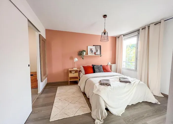 Appartement Confortable T2 Pour 4 Voyageurs, Parking Prive Et Terrasse Toulouse