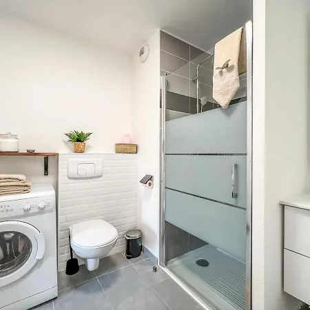 Lägenhet Confortable T2 Pour 4 Voyageurs, Parking Prive Et Terrasse Toulouse