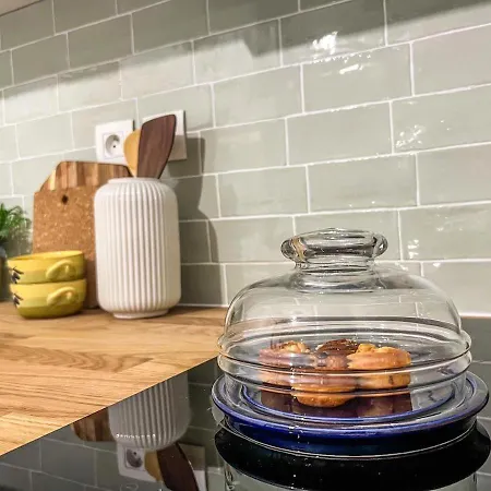 Confortable T2 Pour 4 Voyageurs, Parking Prive Et Terrasse