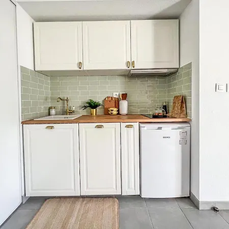 Confortable T2 Pour 4 Voyageurs, Parking Prive Et Terrasse Διαμέρισμα