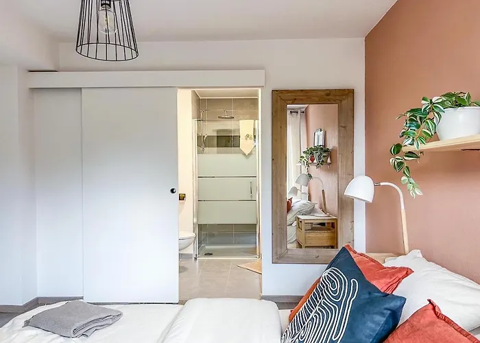 Confortable T2 Pour 4 Voyageurs, Parking Prive Et Terrasse *